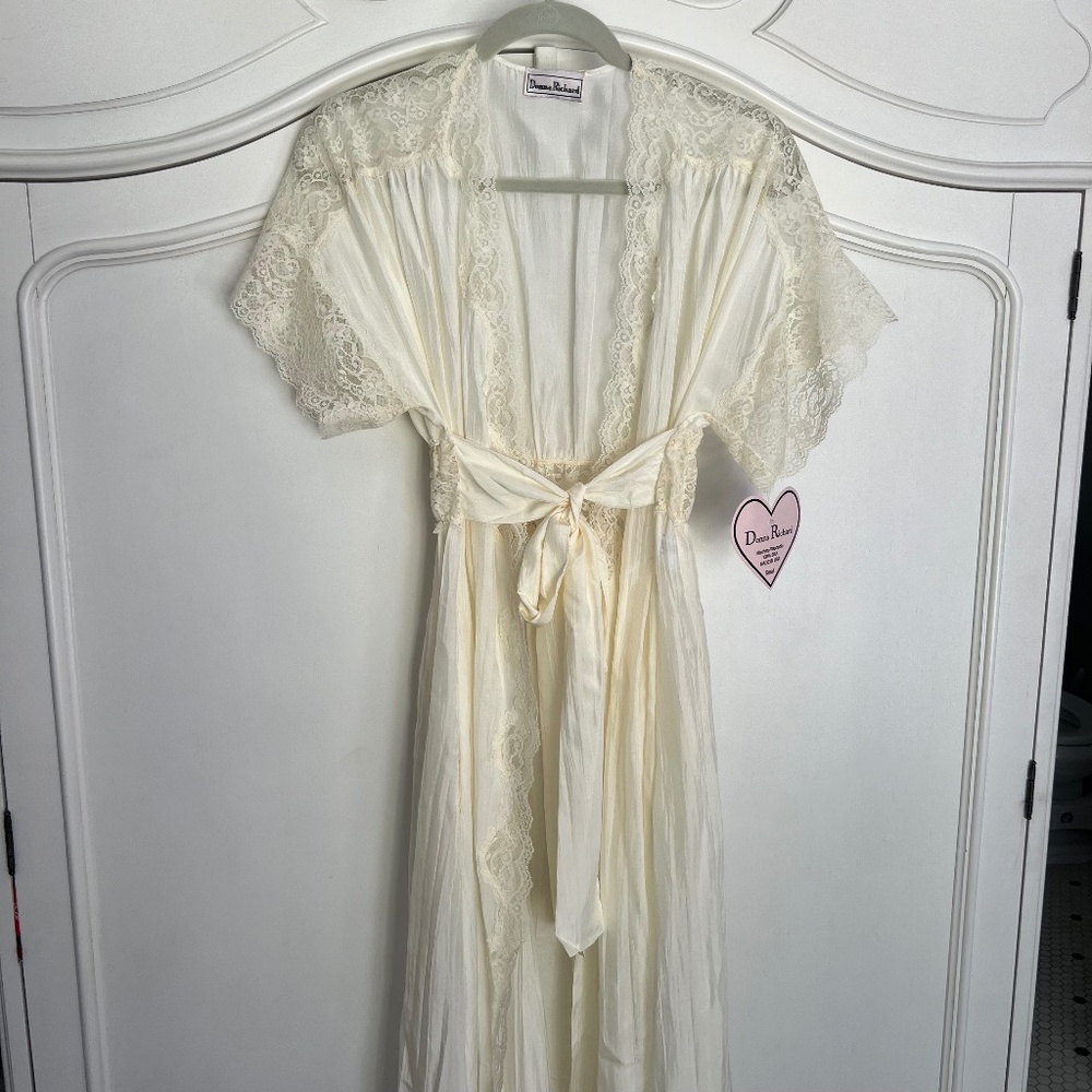 NWT Vintage Donna Richard Washable Silk Robe Size Small